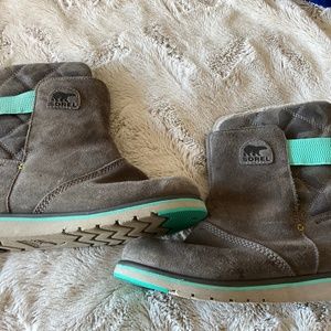 SOREL kids winter boots